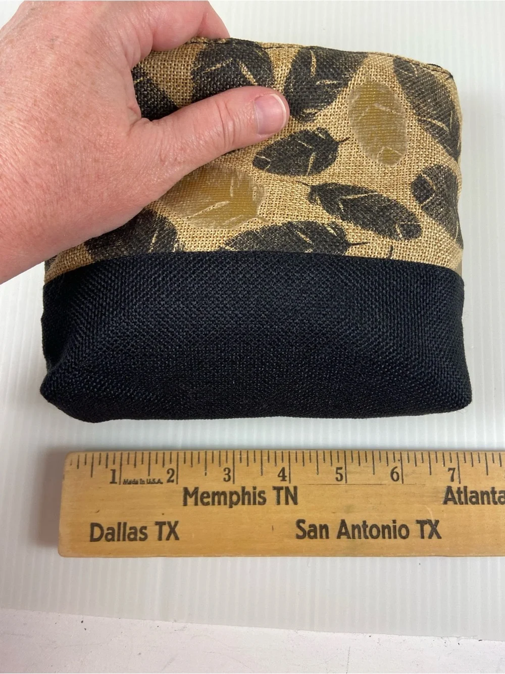 Tropical Leaf Print Cosmetic Bag Travel Makeup Pouch Black Tan